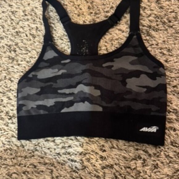 Avia camo sports bra 🖤 size L from Target. Flexible - Picture 2 of 4